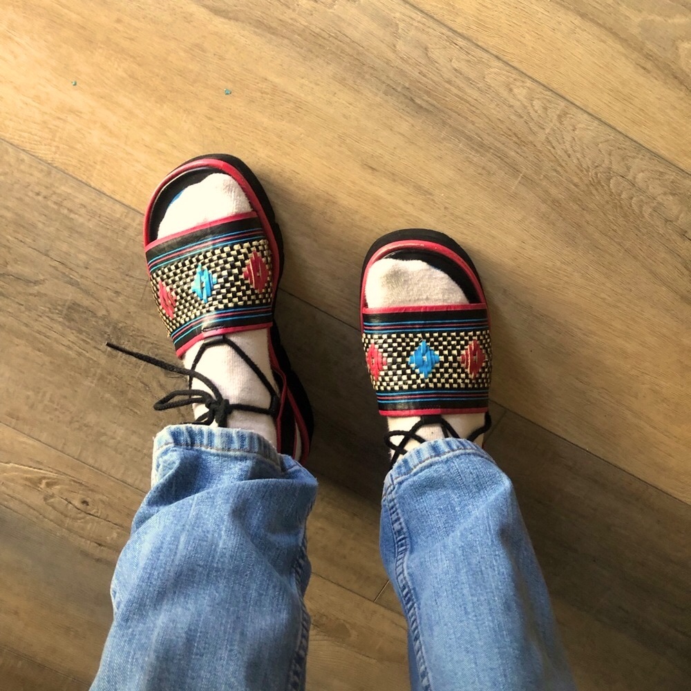BCBG Vintage Sandals